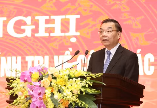 Phó Bí thư Thành ủy Hà Nội Chu Ngọc Anh phát biểu nhận nhiệm vụ. (Ảnh: VGP/Đoàn Bắc) Phó Bí thư Thành ủy Hà Nội Chu Ngọc Anh phát biểu nhận nhiệm vụ. (Ảnh: VGP/Đoàn Bắc)