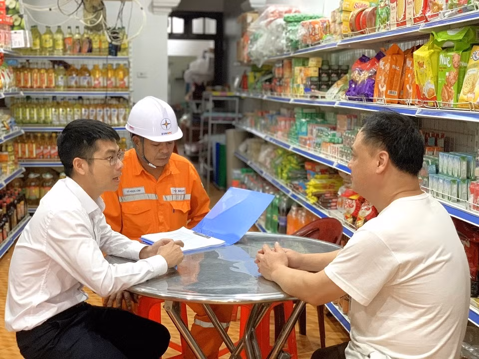Lạng Sơn đẩy mạnh công tác tuyên truyền, ký thỏa thuận về thay đổi lịch GCS với khách hàng.