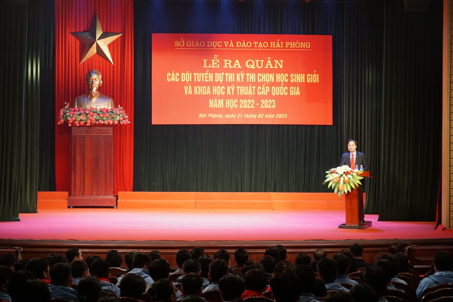 Sở Giáo dục và Đào tạo Hải Phòng tổ chức Lễ ra quân các đội tuyển dự thi Kỳ thi chọn học sinh giỏi và Cuộc thi Khoa học kỹ thuật cấp quốc gia năm học 2022 – 2023 (Ảnh: Phạm Linh)