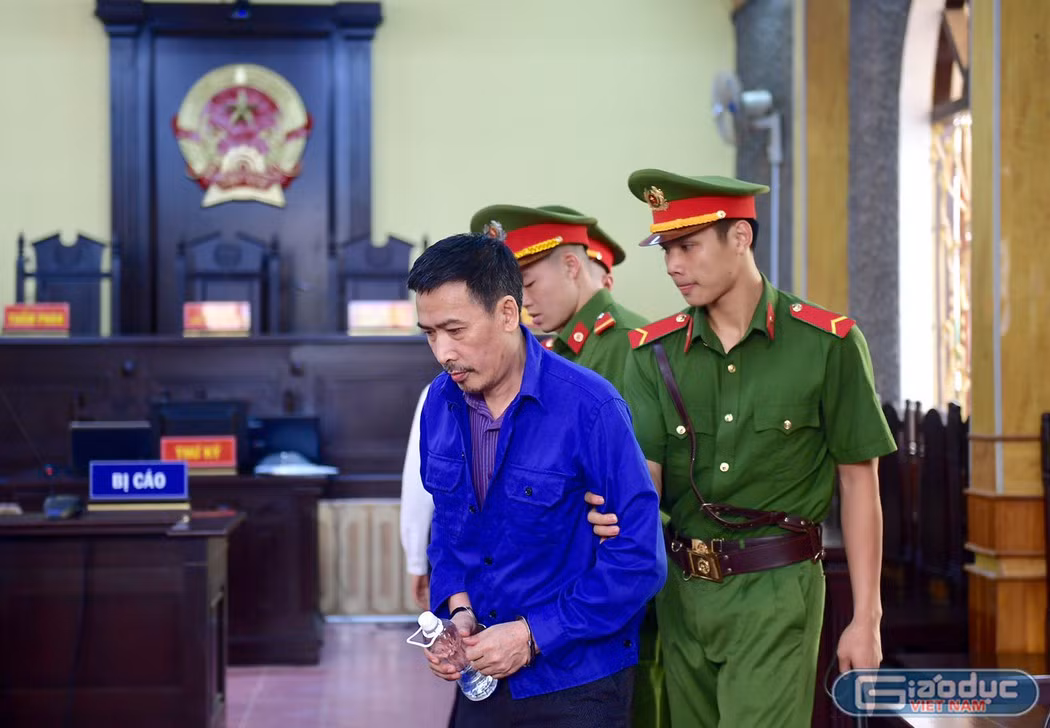 Bị can Đặng Hữu Thủy tại phiên tòa diễn ra vào giữa tháng 10/2019. Ảnh: V.P.