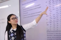 Nữ sinh Việt đạt học bổng toàn phần bậc ThS Trường Chính sách công Lý Quang Diệu