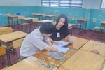 TPHCM: Thí sinh mất tứ chi, vượt khó tham dự kỳ thi tốt nghiệp THPT năm 2025
