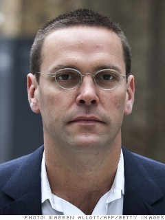 2. James R. Murdoch Tuổi: 39 Công ty: News Corp Tổng tiền lương và thưởng năm 2011: 13.576.072 USD 2. James R. Murdoch Tuổi: 39 Công ty: News Corp Tổng tiền lương và thưởng năm 2011: 13.576.072 USD