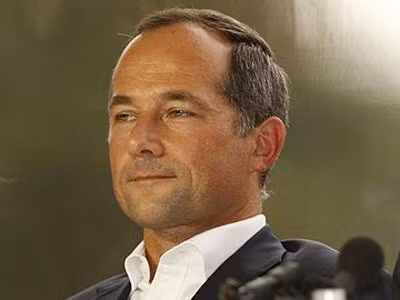 6. Frederic Oudea Công ty: Société Générale Tuổi: 49 Trước khi bước vào công việc kinh doanh, Oudea làm việc ở bộ phận kiểm toán thuộc bộ Tài chính Mỹ. Ông đã bắt đầu lãnh đạo ngân hàng Societe Generale từ năm 2008.