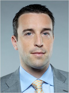 9. Stefan Dyckerhoff Tuổi:39 Công ty: Juniper Networks Tổng tiền lương và thưởng năm 2011: 4.355.850 USD 9. Stefan Dyckerhoff Tuổi:39 Công ty: Juniper Networks Tổng tiền lương và thưởng năm 2011: 4.355.850 USD