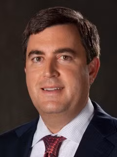 8. Jeffrey J. Brown Tuổi: 38 Công ty; Ally Financial Tổng tiền lương và thưởng năm 2011: 4.373.287 USD