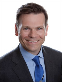 5. Rowan M. Trollope Tuổi:39 Công ty: Symantec Tổng tiền lương và thưởng năm 2011: 5.893.704 USD 5. Rowan M. Trollope Tuổi:39 Công ty: Symantec Tổng tiền lương và thưởng năm 2011: 5.893.704 USD