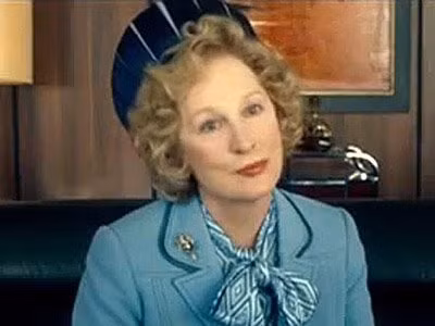 9. Bộ đồ bà Thatcher từng mặc được bán với giá 39.670 USD: Bộ trang phục bà Margaret Thatcher mặc khi chính thức trở thành lãnh đạo Đảng Bảo Thủ ở Anh đã được bán với giá 39.670 USD. Một người mua giấu tên đã chi tiền để sở hữu món đồ này.