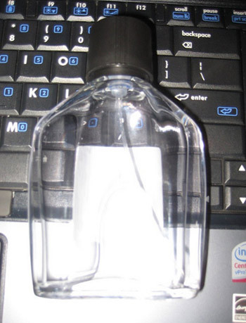 Kiểm tra vòi xịt giả đôi khi bị nghẹt hoặc chỉ xịt ra tia nước. Kiểm tra vòi xịt giả đôi khi bị nghẹt hoặc chỉ xịt ra tia nước.