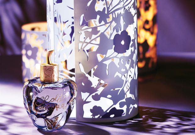 Tất cả các thương hiệu nổi tiếng đã thiết kế chai của riêng mình, điều này khá khó khăn để sao chép. Vì vậy, điều quan trọng là bạn nên xác minh hình dạng của chai, kiểu thiết kế, độ dày, độ nét và chất lượng của sơn. Tất cả các thương hiệu nổi tiếng đã thiết kế chai của riêng mình, điều này khá khó khăn để sao chép. Vì vậy, điều quan trọng là bạn nên xác minh hình dạng của chai, kiểu thiết kế, độ dày, độ nét và chất lượng của sơn.