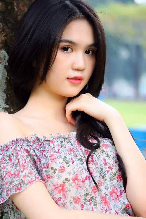 Vẻ đẹp của Ngọc Trinh quả thực khiến phái mạnh phải điêu đứng. >>Trọn bộ ảnh đẹp này của Ngọc Trinh