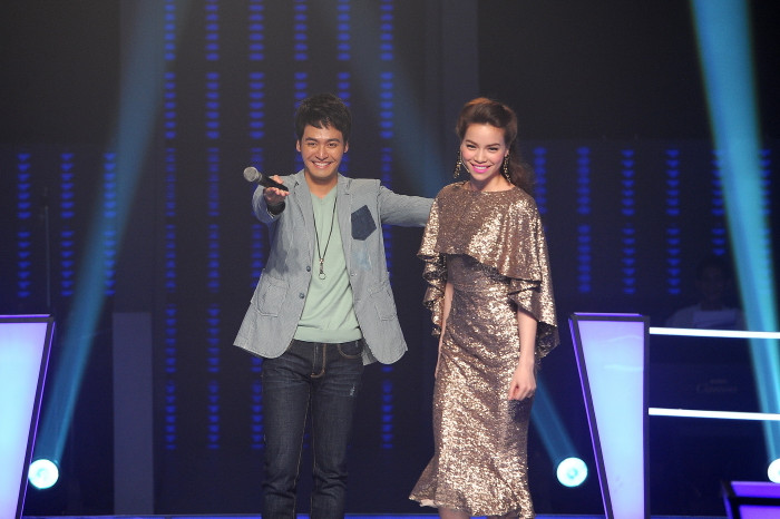 Vẻ đẹp quyến rũ của gái một con Hồ Ngọc Hà.