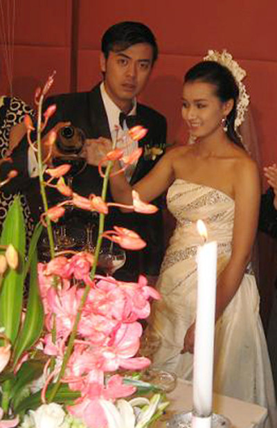 Tuấn Tú đã từng kết hôn với diễn viên xinh đẹp Lã Thanh Huyền trong phim "Blog nàng dâu". Hẳn không ít người ghen tị với đôi trai tài gái sắc. Tuấn Tú đã từng kết hôn với diễn viên xinh đẹp Lã Thanh Huyền trong phim "Blog nàng dâu". Hẳn không ít người ghen tị với đôi trai tài gái sắc.