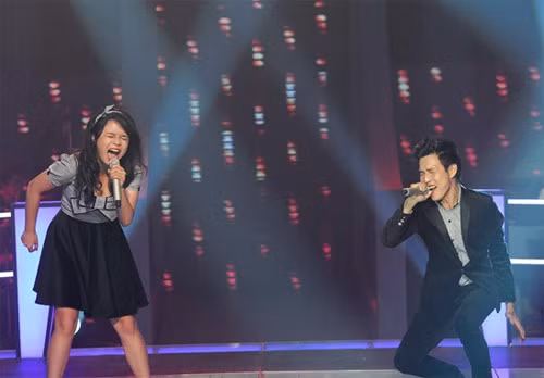 Thái Trinh 'đối đầu' với Quốc Cường.