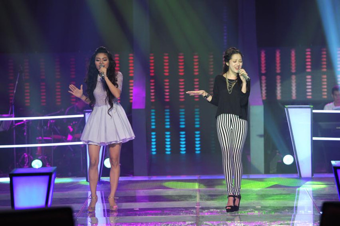 Hai giọng ca Thanh Thủy và Bảo Anh thi đấu, nhan sắc như búp bê đã giúp Bảo Anh thắng thế so với vẻ nền nã, chân chất của cô gái đến từ Ninh Bình, Thanh Thủy. >>Xem clip phần trình diễn của Bảo Anh - Thanh Thủy Hai giọng ca Thanh Thủy và Bảo Anh thi đấu, nhan sắc như búp bê đã giúp Bảo Anh thắng thế so với vẻ nền nã, chân chất của cô gái đến từ Ninh Bình, Thanh Thủy. >>Xem clip phần trình diễn của Bảo Anh - Thanh Thủy