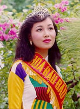Hoa hậu Nguyễn Diệu Hoa đăng quang năm 1990, sinh năm 1969 và cô là người Hà Nội thứ 2 đăng quang trong cuộc thi sắc đẹp danh giá này. Hoa hậu Nguyễn Diệu Hoa đăng quang năm 1990, sinh năm 1969 và cô là người Hà Nội thứ 2 đăng quang trong cuộc thi sắc đẹp danh giá này.