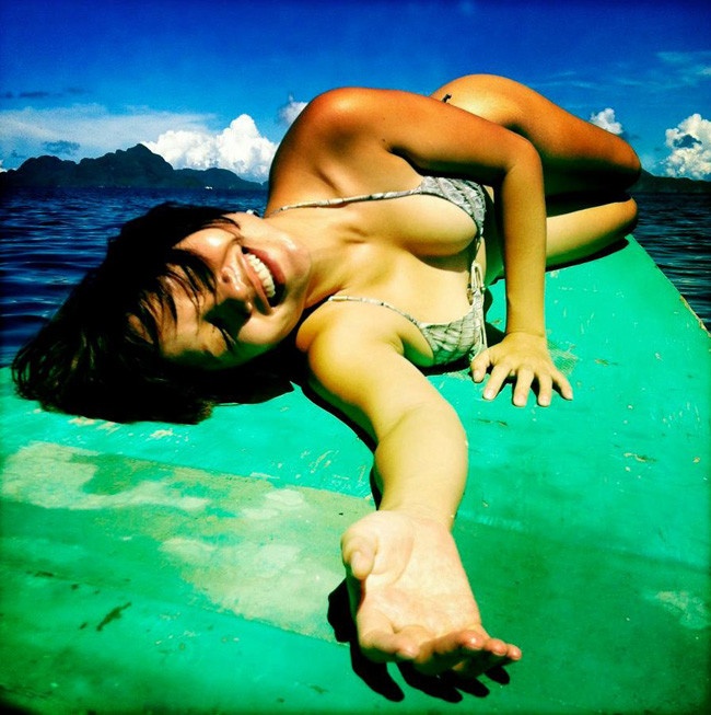 Không sở hữu một chiều cao ấn tượng nhưng Mai Khôi thực sự là một trong những ca sĩ sexy nhất showbiz Việt. Không sở hữu một chiều cao ấn tượng nhưng Mai Khôi thực sự là một trong những ca sĩ sexy nhất showbiz Việt.