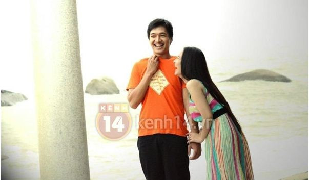 Tuy nhiên, đây chỉ là những hình ảnh hậu trường mà Kim Hiền đang đóng phim mới tại bãi biển Long Hải vào tháng 12/2011. (Theo kenh14)