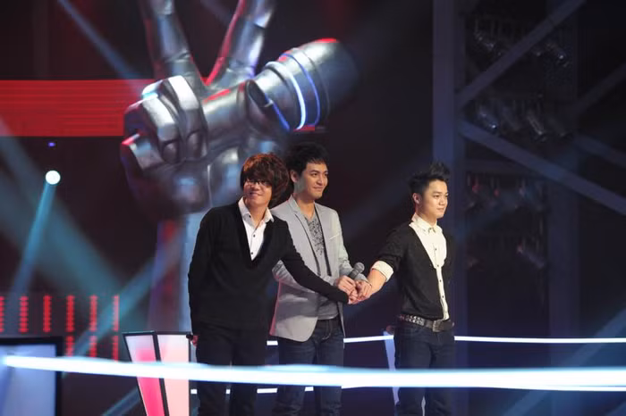 Giây phút hồi hộp với nhiều fan nữ...