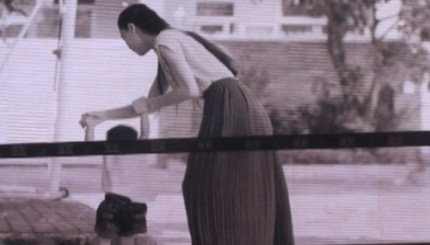 Một điều đặc biệt trong live concert tối qua lần đầu tiên sau hơn 1 năm sinh cậu quý tử cùng Cường đôla, Hà Hồ đã công khai hình ảnh của con trai Subeo trước hàng ngàn khán giả tại sân khấu Lan Anh qua một đoạn clip ngắn 30 giây.