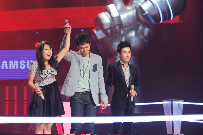 Áp lực trước giọng ca sở hữu những nốt cao của Quốc Cường, Thái Trinh đã nỗ lực hết mình và lột xác một cách hoàn hảo.