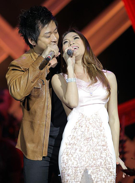 Đây cũng là lời cảm tạ đến gia đình, bạn bè và mảnh đất đã sinh ra, nuôi lớn anh. Chính vì thế, Tuấn Hưng đã bỏ rất nhiều công sức để thực hiện chương trình chất lượng nhưng cũng ấm cúng, gần gũi với khán giả này.