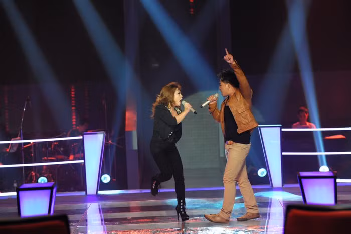 Đặc biệt hơn, cả hai đều học chung trường nên đã biết được điểm mạnh điểm yếu của nhau.