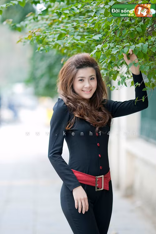 “Ngày hai đứa quyết định chia tay, Chi đã suy sụp rất nhiều. Đã có những lúc Chi muốn níu kéo anh ấy trở về với mình... nhưng rồi suy nghĩ lại, Chi nghĩ hai đứa không thể có được một tình yêu trọn vẹn như ban đầu nữa....”, Chi bộc bạch.