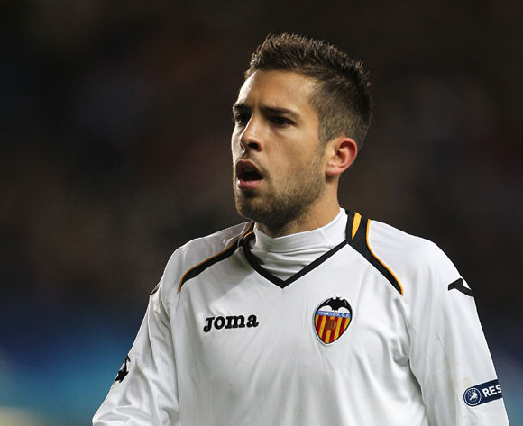 Jordi Alba (Valencia - Tây Ban Nha, 22 tuổi): Alba được đánh giá là một rong những hậu vệ cánh xuất sắc nhất La Liga vào thời điểm hiện tại. Phong độ rất tốt của hậu vệ 22 tuổi này khiến hàng loạt CLB hàng đầu châu Âu phải để ý, trong đó có Barcalona. Jordi Alba (Valencia - Tây Ban Nha, 22 tuổi): Alba được đánh giá là một rong những hậu vệ cánh xuất sắc nhất La Liga vào thời điểm hiện tại. Phong độ rất tốt của hậu vệ 22 tuổi này khiến hàng loạt CLB hàng đầu châu Âu phải để ý, trong đó có Barcalona.