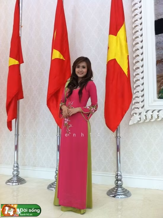 “Hiện tại, cuộc sống của mình rất hạnh phúc và bình lặng, đơn giản. Đang là năm cuối, nên mình tập trung vào học tập là chủ yếu vì đó là quan trọng nhất. Mình không còn tham gia các hoạt động nghệ thuật nhiều hơn nửa năm nay”, Chi tâm sự.