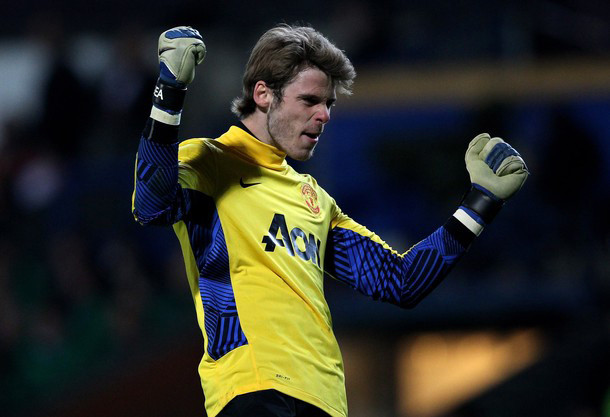 David de Gea (Man United và Tây Ban Nha, 22 tuổi): Khởi đầu ở MU không thực sự tốt, nhưng thủ thành người Tây Ban Nha đang dần chứng tỏ đẳng cấp của mình trước khung thành của Man Utd. Nếu được trao cơ hội, anh sẽ là thủ thành đáng chú ý nhất Euro 2012. David de Gea (Man United và Tây Ban Nha, 22 tuổi): Khởi đầu ở MU không thực sự tốt, nhưng thủ thành người Tây Ban Nha đang dần chứng tỏ đẳng cấp của mình trước khung thành của Man Utd. Nếu được trao cơ hội, anh sẽ là thủ thành đáng chú ý nhất Euro 2012.