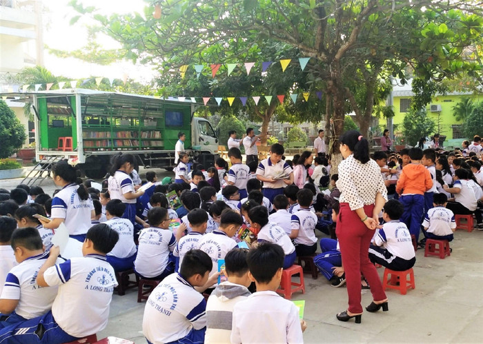 Mô hình thư viện lưu động của tỉnh An Giang. Ảnh: Sở GDĐT An Giang cung cấp. Mô hình thư viện lưu động của tỉnh An Giang. Ảnh: Sở GDĐT An Giang cung cấp.