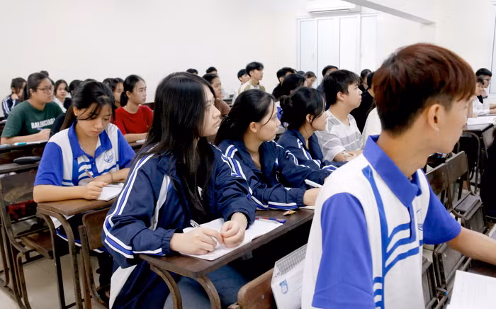 Sinh viên Trường Đại học Khoa học Tự nhiên (Đại học Quốc gia Hà Nội). Ảnh: Mộc Trà.
