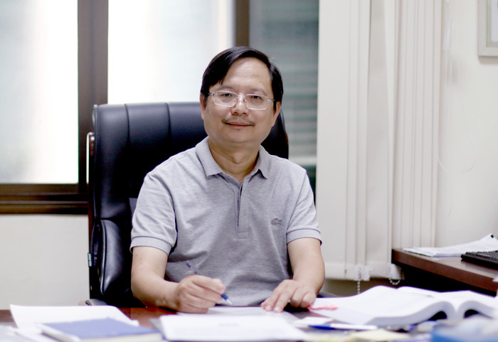 Giáo sư, Tiến sĩ khoa học Vũ Hoàng Linh - Hiệu trưởng Trường Đại học Khoa học Tự nhiên (Đại học Quốc gia Hà Nội). Ảnh: Mộc Trà. Giáo sư, Tiến sĩ khoa học Vũ Hoàng Linh - Hiệu trưởng Trường Đại học Khoa học Tự nhiên (Đại học Quốc gia Hà Nội). Ảnh: Mộc Trà.