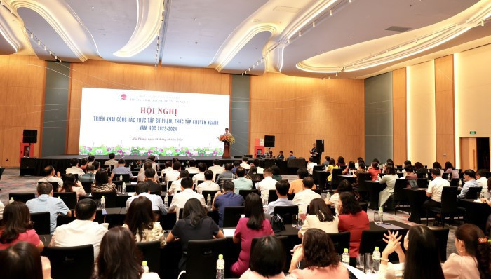 Toàn cảnh Hội nghị.