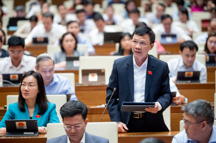 Đại biểu Nguyễn Văn Thi - Đoàn đại biểu Quốc hội tỉnh Bắc Giang. Ảnh: quochoi.vn. Đại biểu Nguyễn Văn Thi - Đoàn đại biểu Quốc hội tỉnh Bắc Giang. Ảnh: quochoi.vn.