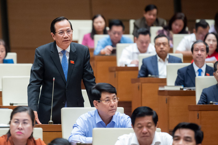 Bộ trưởng Bộ Lao động - Thương binh và Xã hội Đào Ngọc Dung trả lời chất vấn. Ảnh: quochoi.vn. Bộ trưởng Bộ Lao động - Thương binh và Xã hội Đào Ngọc Dung trả lời chất vấn. Ảnh: quochoi.vn.