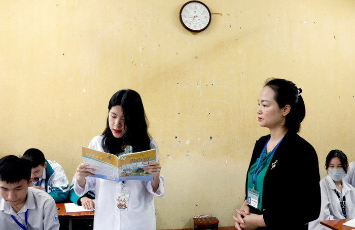 Đã có 547.786 nhà giáo được lấy ý kiến phục vụ phân tích, hoàn thiện các chính sách trong dự thảo Luật Luật Nhà giáo. GDVN_hs 10.jpg
