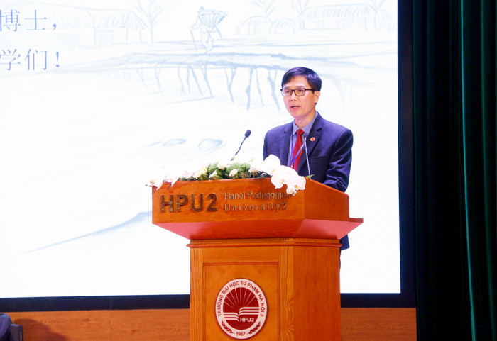 Tiến sĩ Bùi Kiên Cường - Phó Hiệu trưởng Trường Đại học Sư phạm Hà Nội 2, Trưởng ban tổ chức Hội thảo phát biểu khai mạc. Tiến sĩ Bùi Kiên Cường - Phó Hiệu trưởng Trường Đại học Sư phạm Hà Nội 2, Trưởng ban tổ chức Hội thảo phát biểu khai mạc.
