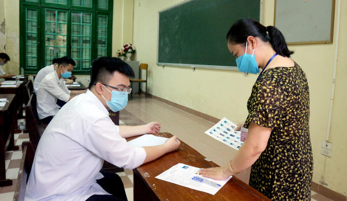 Hình ảnh thí sinh trong kỳ thi tốt nghiệp Trung học phổ thông năm 2021 (Ảnh: Ngân Chi). Hình ảnh thí sinh trong kỳ thi tốt nghiệp Trung học phổ thông năm 2021 (Ảnh: Ngân Chi).