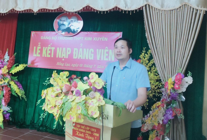 Thầy Lý Văn Công (Hiệu trưởng Trường Trung học phổ thông Kim Xuyên). (Ảnh: NTCC). Thầy Lý Văn Công (Hiệu trưởng Trường Trung học phổ thông Kim Xuyên). (Ảnh: NTCC).