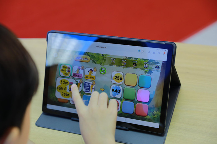 Giao diện thân thiện của Con Sáng Tạo. Giao diện thân thiện của Con Sáng Tạo.