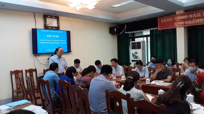 Hội nghị tập huấn công tác thanh tra thi tốt nghiệp trung học phổ thông tại Cao Bằng. (Ảnh: NVCC). Hội nghị tập huấn công tác thanh tra thi tốt nghiệp trung học phổ thông tại Cao Bằng. (Ảnh: NVCC).