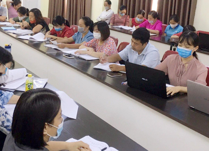 Giáo viên trung học phổ thông tham dự “Hội nghị công tác giáo viên chủ nhiệm’’ năm học 2021-2022. (Ảnh: Sở Giáo dục và Đào tạo Tuyên Quang). Giáo viên trung học phổ thông tham dự “Hội nghị công tác giáo viên chủ nhiệm’’ năm học 2021-2022. (Ảnh: Sở Giáo dục và Đào tạo Tuyên Quang).