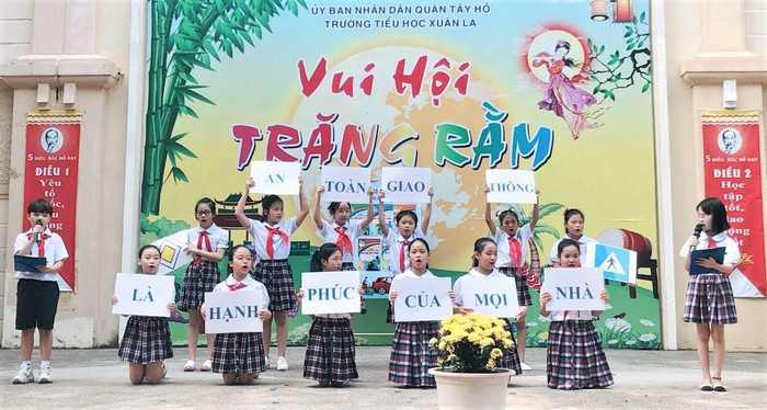 “An toàn giao thông là hạnh phúc của mọi nhà”. (Ảnh: NTCC).