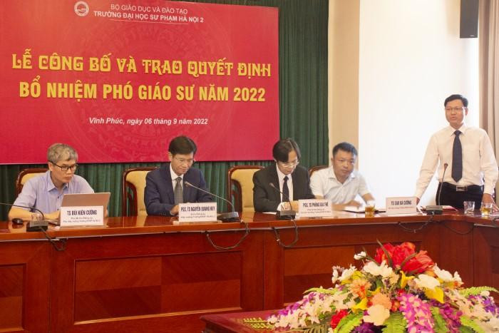 Tân Phó Giáo sư Nguyễn Văn Thạo phát biểu tại buổi lễ. Tân Phó Giáo sư Nguyễn Văn Thạo phát biểu tại buổi lễ.