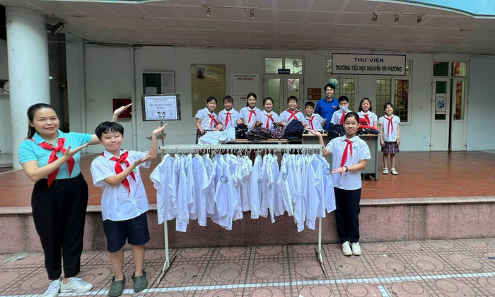 Mô hình Siêu thị đồng phục 0 đồng tại Trường Tiểu học Nguyễn Tri Phương (quận Ba Đình, Hà Nội). (Ảnh: NTCC). Mô hình Siêu thị đồng phục 0 đồng tại Trường Tiểu học Nguyễn Tri Phương (quận Ba Đình, Hà Nội). (Ảnh: NTCC).