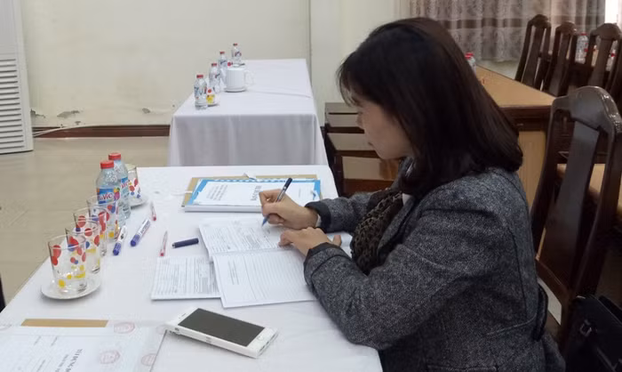 Một ứng viên tham gia kỳ thi tuyển chức danh Hiệu trưởng. Ảnh: TT Một ứng viên tham gia kỳ thi tuyển chức danh Hiệu trưởng. Ảnh: TT