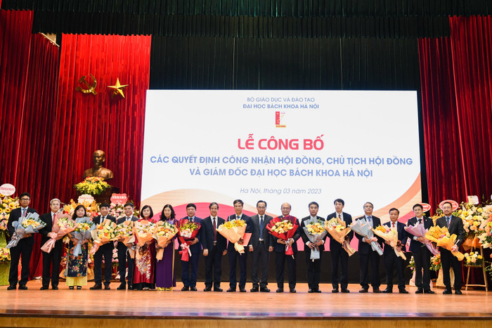 Ngày 17/3/2023, tại Đại học Bách khoa Hà Nội, Bộ trưởng Bộ Giáo dục và Đào tạo Nguyễn Kim Sơn công bố Quyết định chuyển Trường Đại học Bách khoa Hà Nội thành Đại học Bách khoa Hà Nội, đồng thời trao các Quyết định công nhận Hội đồng đại học, Chủ tịch hội đồng, Giám đốc Đại học Bách khoa Hà Nội nhiệm kỳ 2020-2025.