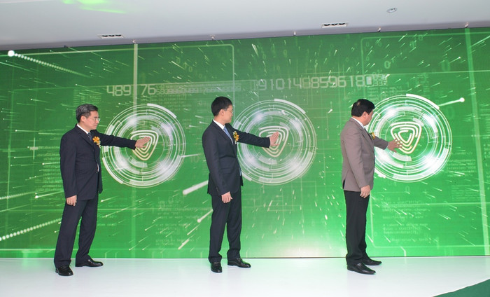 Lãnh đạo Vietcombank, Đảng ủy khối DNTW và Ngân hàng Nhà nước bấm nút khai trương Vietcombank Digital Lab - Ảnh nguồn Vietcombank. Lãnh đạo Vietcombank, Đảng ủy khối DNTW và Ngân hàng Nhà nước bấm nút khai trương Vietcombank Digital Lab - Ảnh nguồn Vietcombank.